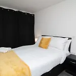 2 Bed 2 Bath City Centre Sleep 7