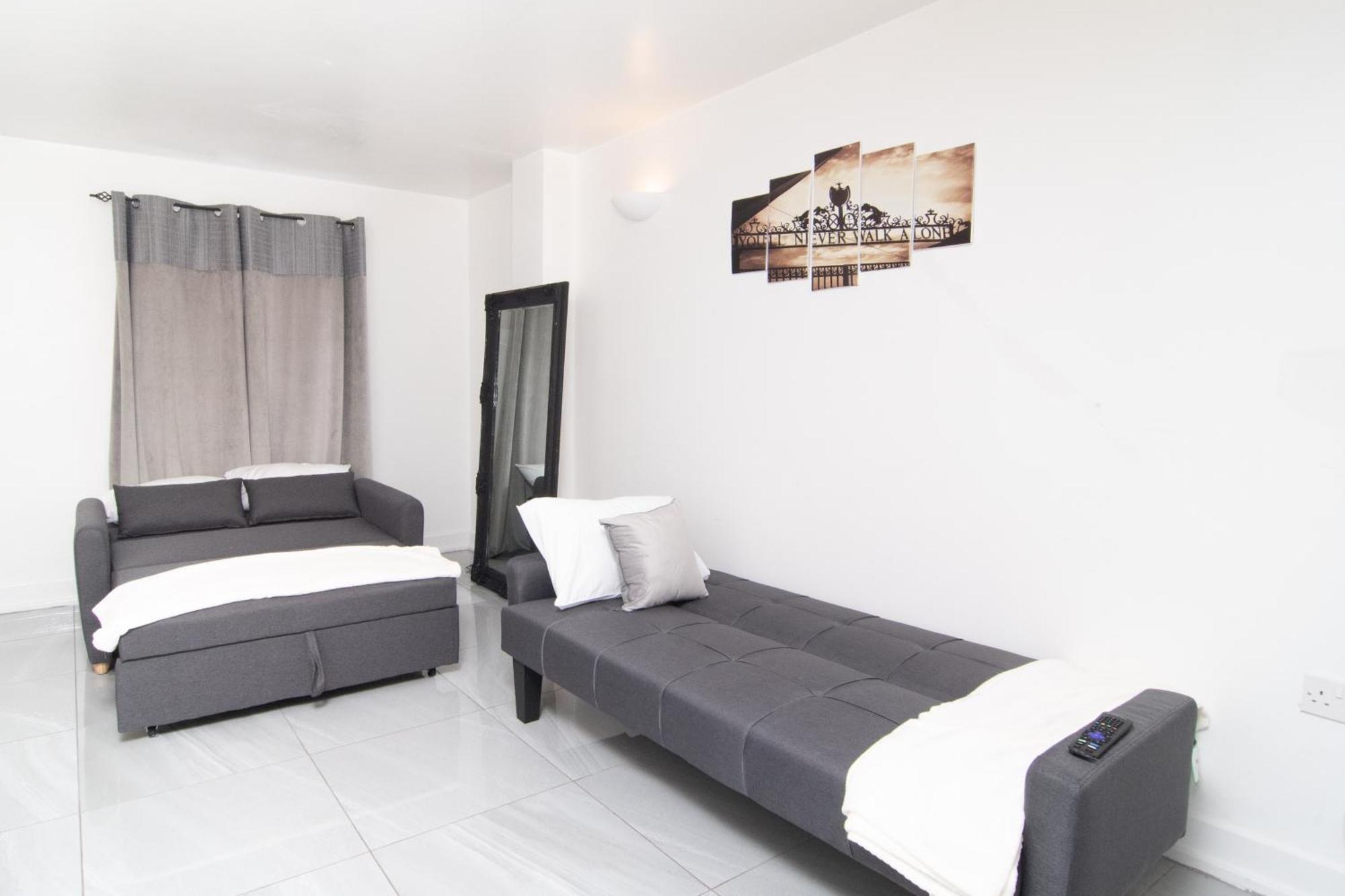 2 Bed 2 Bath Centre Sleep 7 Apartment Liverpool