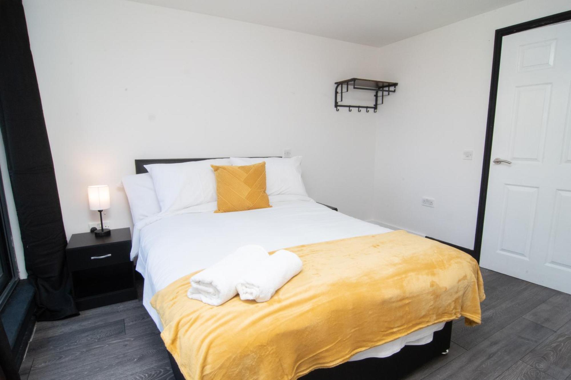 2 Bed 2 Bath Centre Sleep 7 Apartment