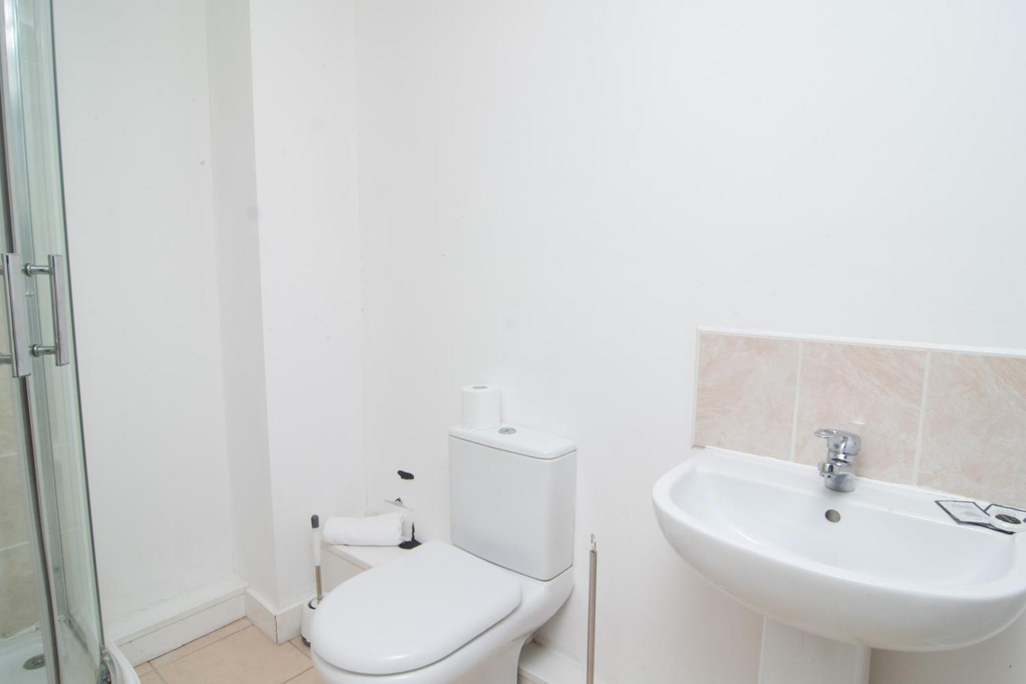 2 Bed 2 Bath Centre Sleep 7